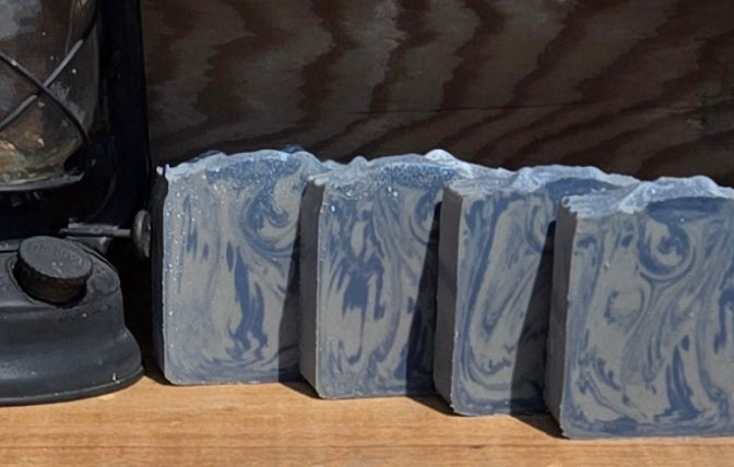 Tobacco and Bay Leaf